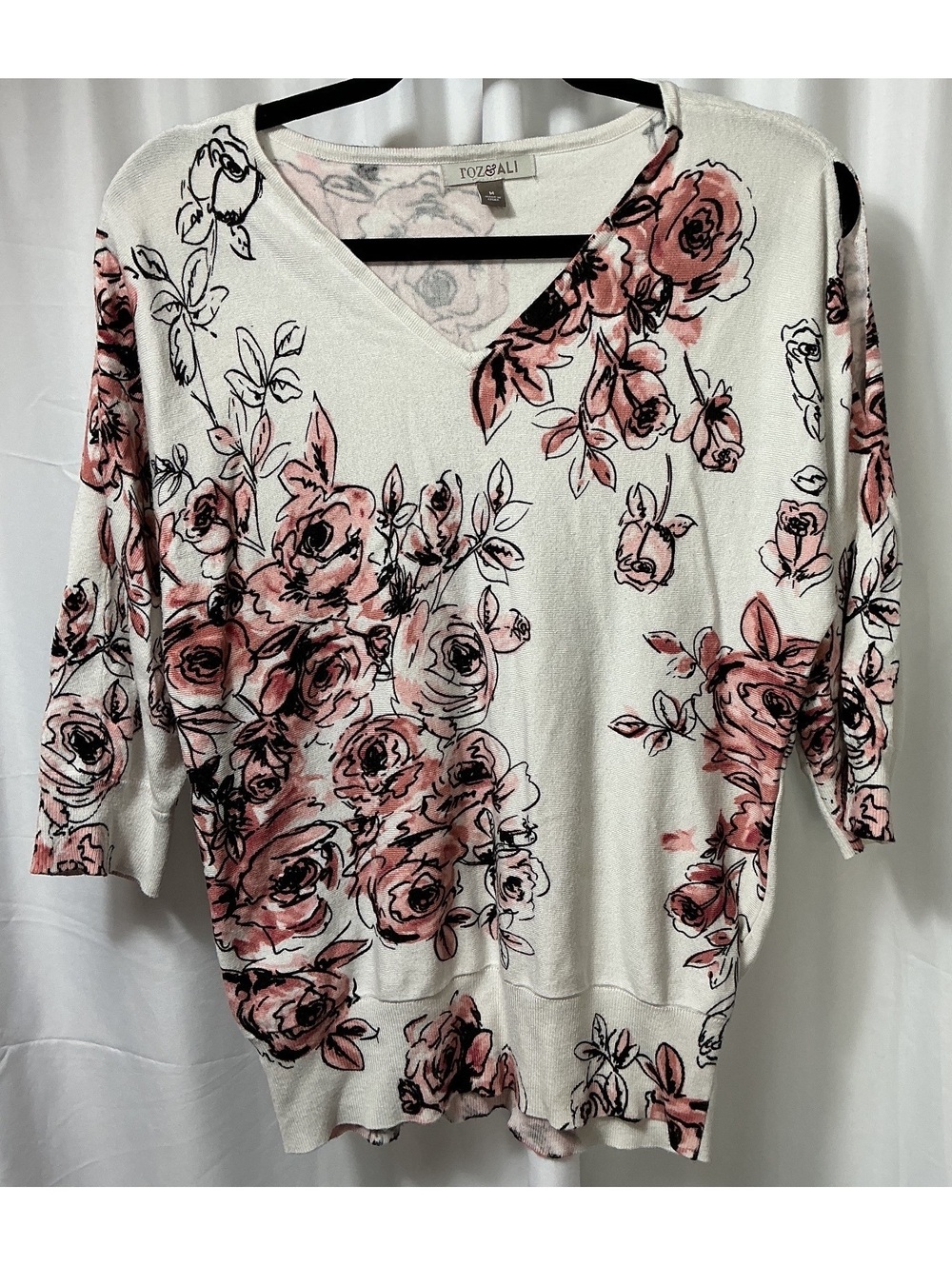 Roz & Ali Women M Floral V Neck 3/4 Sleeve Knit Sweater Pink Cream Cottage core
